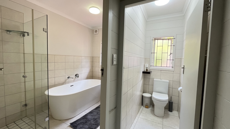 3 Bedroom Property for Sale in Glencairn Western Cape